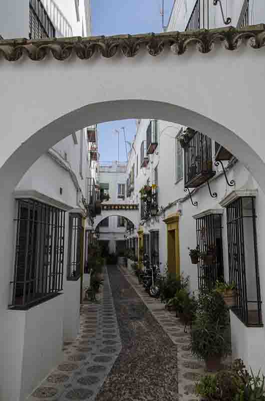 Córdoba 144 - la Juderia - calleja del Indiano.jpg